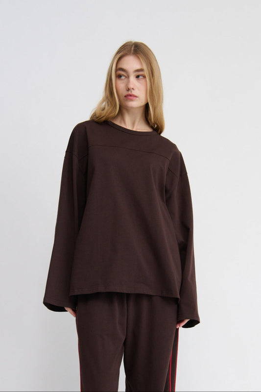 womens oversized long sleeve tshirt, cotton, chocolate